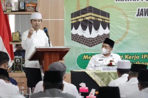 Wagub Jatim Ajak Disiplin Prokes dan Percepat Vaksinasi
