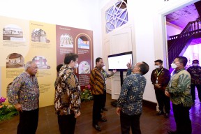 Melihat Gedung Bersejarah A. A. Maramis yang Ditinjau Presiden Jokowi