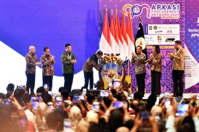 Presiden Joko Widodo Uraikan Tantangan dan Keberhasilan Indonesia dalam Rakernas APKASI XVI
