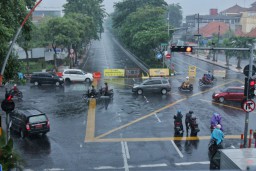 Physical Distancing Dari Raya Darmo Dialihkan ke Pandigiling Surabaya