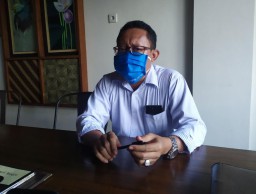 Buruh Pabrik di Gresik Minta Perusahaan Sediakan Mess