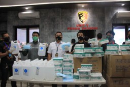 Pasutri Jual Masker Asal China Diringkus Petugas