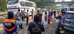 Lima TKI Tertangkap, Saat Melintasi Pos Rapid Test di Tol Surabaya