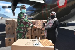 Penanganan Covid-19, TNI Kembali Salurkan 2.650 APD di Malut