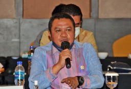 Pupuk Indonesia Harus Bisa Penuhi Kebutuhan Nasional