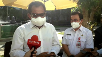 Jatim Ikuti Aturan Pusat