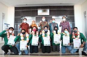 Berlaga Di PON Papua, Rektor UM Surabaya Janjikan Bonus Khusus