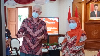 Gubernur Khofifah Jajaki Kerjasama Pembangunan SRRL dengan Bank Pembangunan