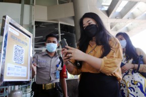 Supermarket dan Pasar Tradisional Maksimal Buka Hingga Pukul 21.00 WIB