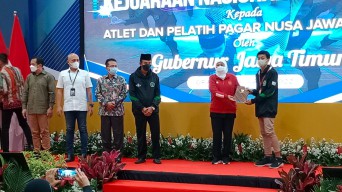 Pagar Nusa Jatim Juara Umum, Gubernur Jatim Khofifah Beri Uang Pembinaan