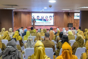 Pejabat Struktural Pemkot Surabaya Digembleng di Pascasarjana Unair