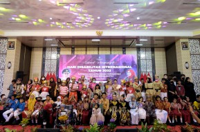 Wali Kota Rekrut 140 Anak Disabilitas Bekerja di Pemkot Surabaya