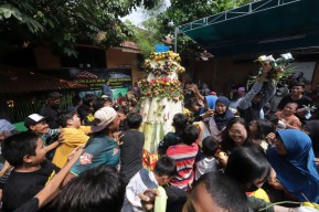 Hadir di Acara Sedekah Bumi, Wali Kota Eri Cahyadi Ajak Warga terus Lestarikan Budaya Kampung