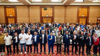 Wagub Emil Ajak Semua Stakeholder Majukan Prestasi Sepakbola Indonesia