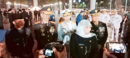 Gubernur Khofifah Pimpin Renungan Suci Hari Pahlawan 2023 di TMP 10 Nopember Surabaya