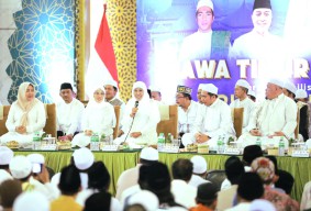 Gubernur Khofifah Ajak Doa Keselamatan Bagi Warga Gaza di Palestina