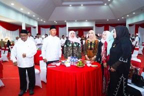 Relawan Lintas Profesi Se-tapal Kuda, Gaungkan Deklarasi Dukungan Untuk Khofifah Maju Cagub Jatim 2024