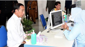 Presiden Jokowi Tinjau Pelayanan dan Fasilitas Kesehatan di RSUD Toto Kabila Gorontalo