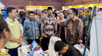 Buka LKS SMK XXXIII Provinsi Jatim Tahun 2024, Pj. Gubernur Adhy Optimis Jadi Modal Strategis Pertahankan Juara Umum LKS Nasional