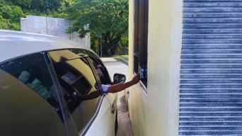 Implementasi Pembayaran Cashless/Nontunai Secara Penuh pada Seluruh Gerbang Toll Gate Bandara Pattimura Ambon