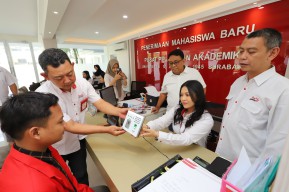 Universitas Tujuhbelas Agustus (Untag) Surabaya Terapkan Teknologi Face Recognition dan Fingerprint dalam PKKMB 2024