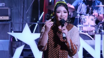 Fryda Lucyana dan Dea Mirella Bersinar di Charity Concert