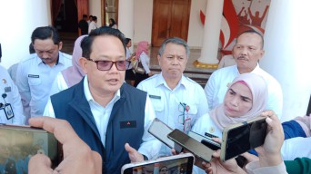 Pj. Gubernur Jawa Timur Kenalkan Slogan 'Jawa Timur Gerbang Nusantara Baru' Sambut HUT Ke-79 RI