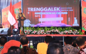 Pj Gubernur Jatim dan MenPAN RB Resmikan Mal Pelayanan Publik di Trenggalek