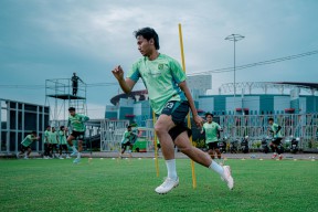 Kadek Raditya: Pilar Kokoh Persebaya yang Selalu Siap Beradaptasi