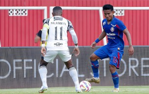 Arema FC Tuntaskan Misi dengan Kemenangan Tipis atas Bali United 1-0