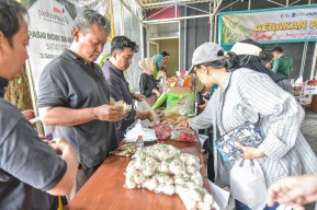 Pemkot Surabaya Pastikan Stok Pangan Aman Jelang Ramadan, Pasar Murah Siap Digelar