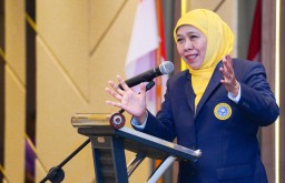Khofifah Indar Parawansa Terpilih Sebagai Presidium HIMPUNI, Perkuat Sinergi Alumni PTN