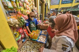 Sidak Bapokting Jelang Lebaran: Pemkot Surabaya Pastikan Stok Aman dan Harga Stabil