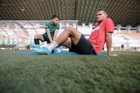 Otot Betis Kanan Belum Fit, Leo Lelis Absen di Laga Perdana