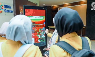 UNAIR Gelar Pameran Poster Digital Non-PIMNAS, Fasilitasi Mahasiswa Tampilkan Inovasi