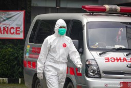 Menkeu: Intensif Nakes akan Dipangkas 50 Persen