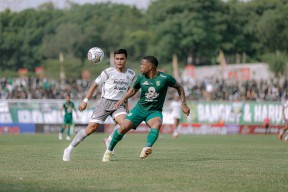Lini Pertahanan Panik, Persebaya Kembali Gagal Menang