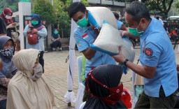 Kemensos Luncurkan Program Bantuan Beras untuk 10 Juta Keluarga