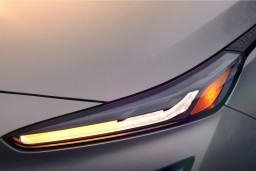 Ornamen Mobil Listrik Terbaru Chevrolet Bolt EUV 2022 Terungkap