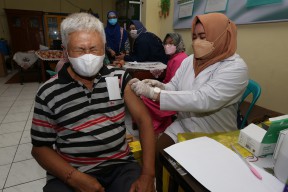 Kota Surabaya Mulai Gelar Vaksinasi Booster Kedua
