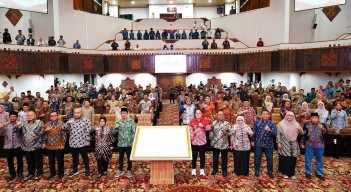 Pj Gubernur Jatim Tegaskan Komitmen Bersama Antikorupsi di DPRD Jatim
