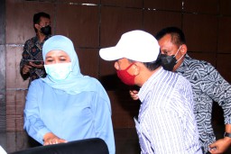 Gubernur Tetapkan UMP Jatim 2021 Rp 1.868.777