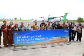 Citilink Kembali Terbang ke Blora, Ganjar Sambut Kedatangan Perdana