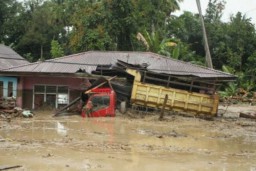 Kemenag Sulsel Galang Donasi untuk Korban Banjir