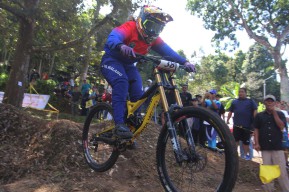 Pebalap Kota Blitar dan Malang Tercepat di Lintasan Puncak Rembangan