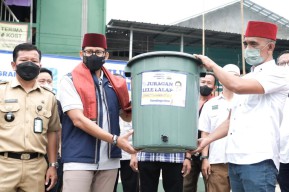 Menparekraf Ajak Masyarakat Bersatu Padu Menuju Tatanan Ekonomi Baru