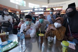 Dampingi Eri, Risma Sebut tak Rela Surabaya Dipimpin Orang yang Salah