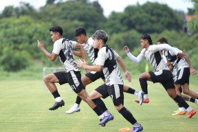 Persija Tetap Fokus, Carlos Pena Tak Ingin Terpaku Pada Persaingan Klasemen