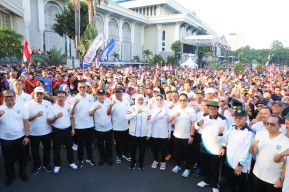 48 Ribu Masyarakat Jatim Meriahkan Jalan Sehat 1 Muharram 1445 H
