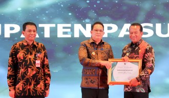 Pemkab Pasuruan Raih Dua Penghargaan Kesehatan dari Gubernur Jawa Timur